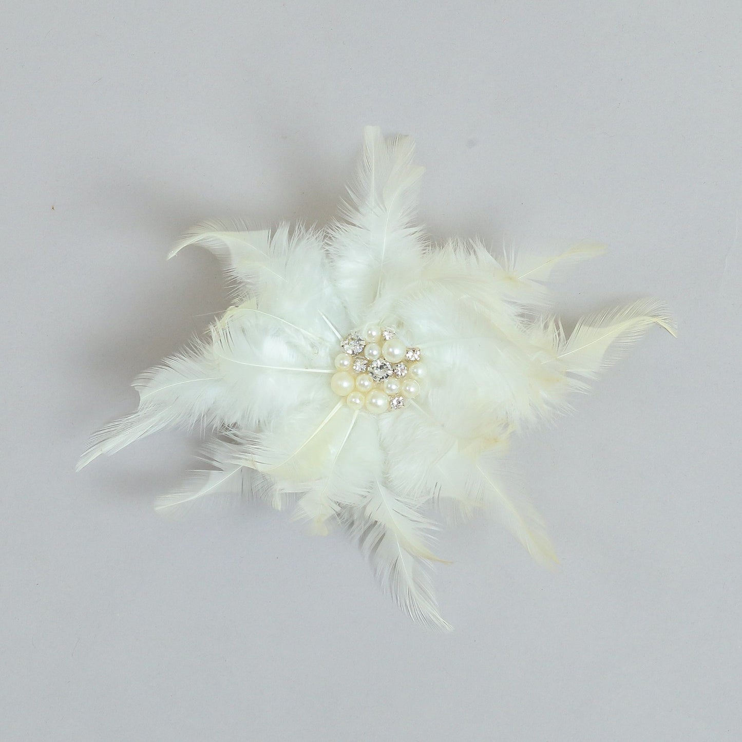 Pearls And Stones Studded White Hair Fascinator