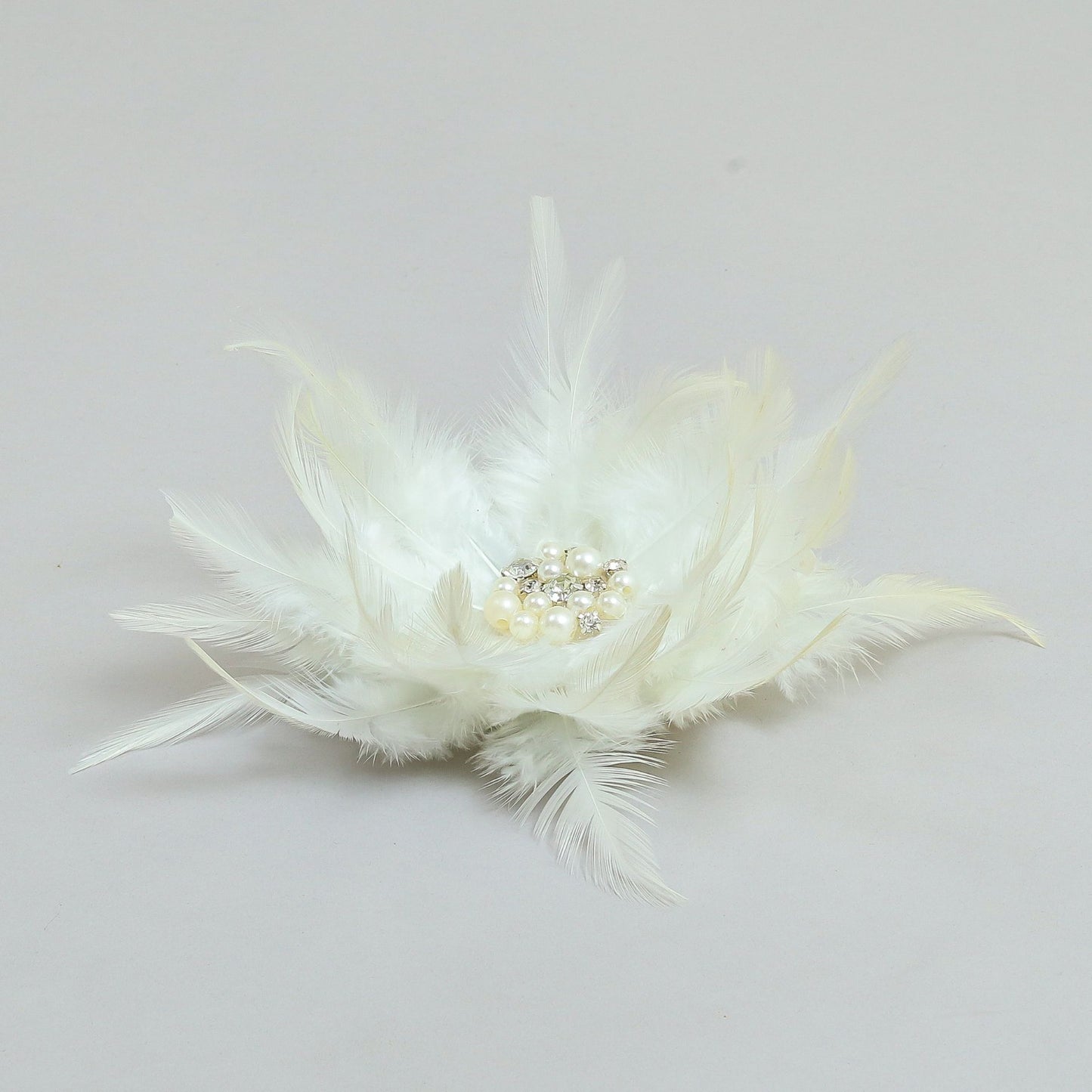 Pearls And Stones Studded White Hair Fascinator