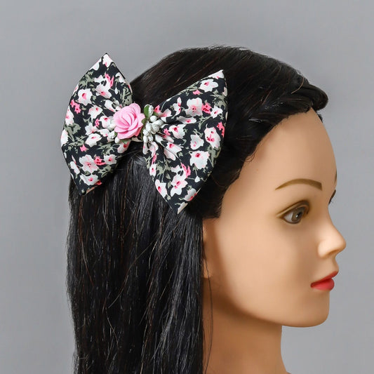 Pear Bear Beautiful flower print bowie with flower.