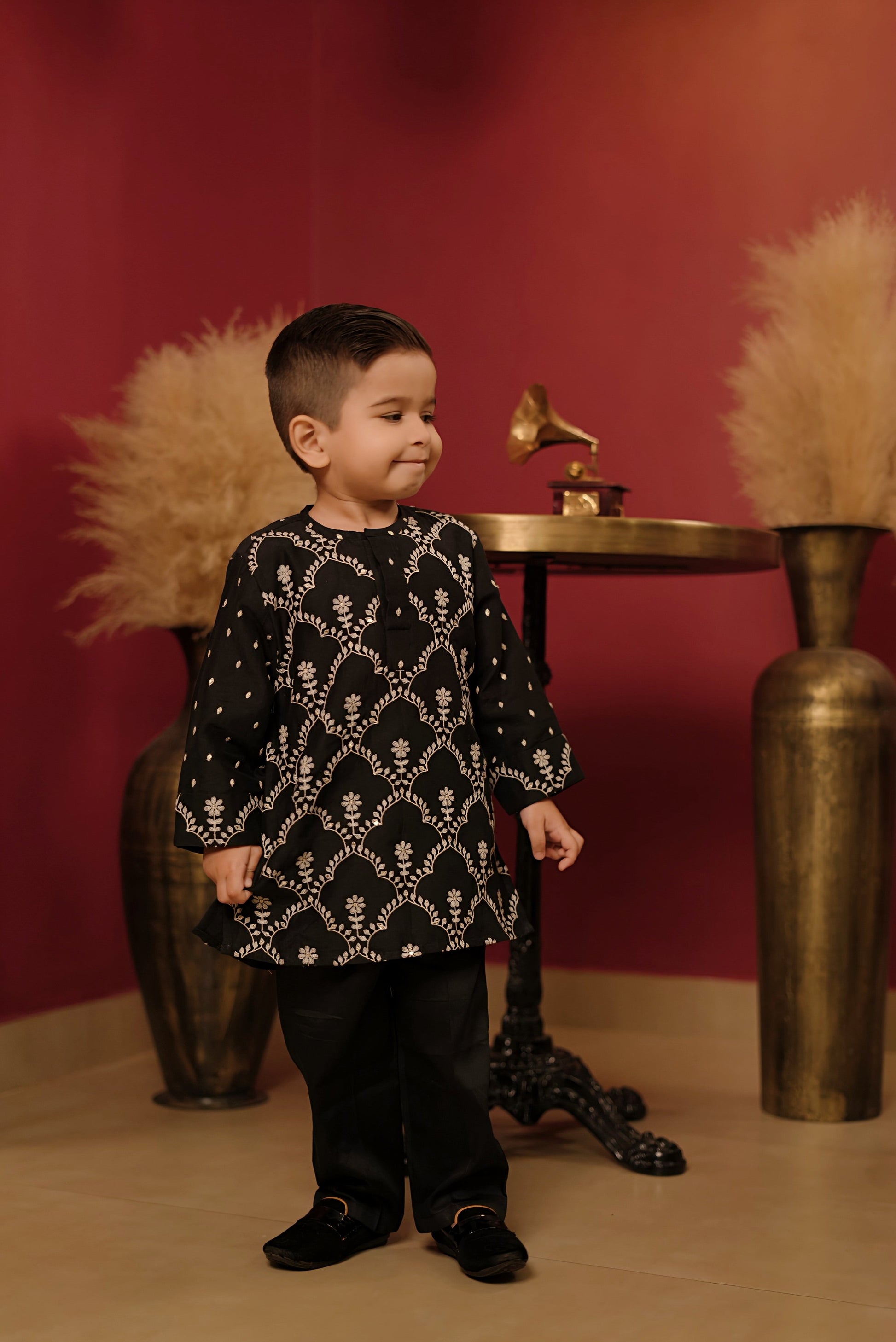 Pear Bear Black Pure Mal Chanderi Kurta Set.