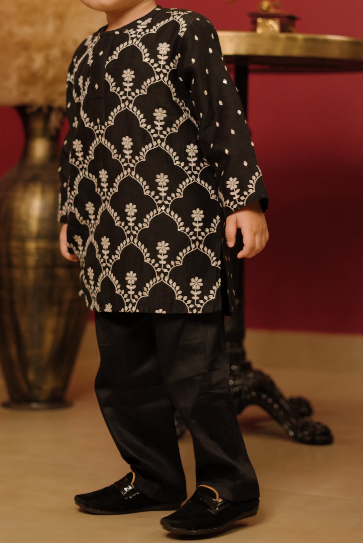 Pear Bear Black Pure Mal Chanderi Kurta Set.