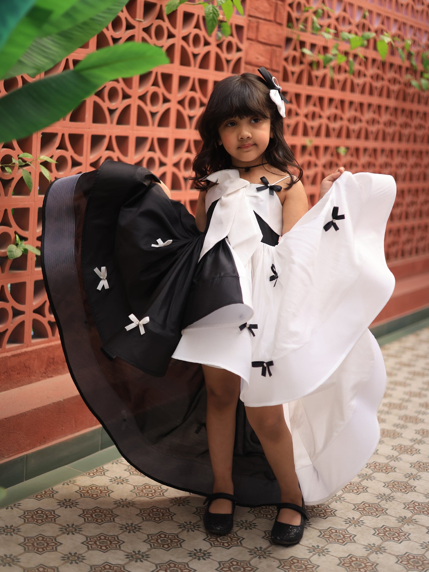 Pear Bear Black & White Bow Detail High Low Dress.