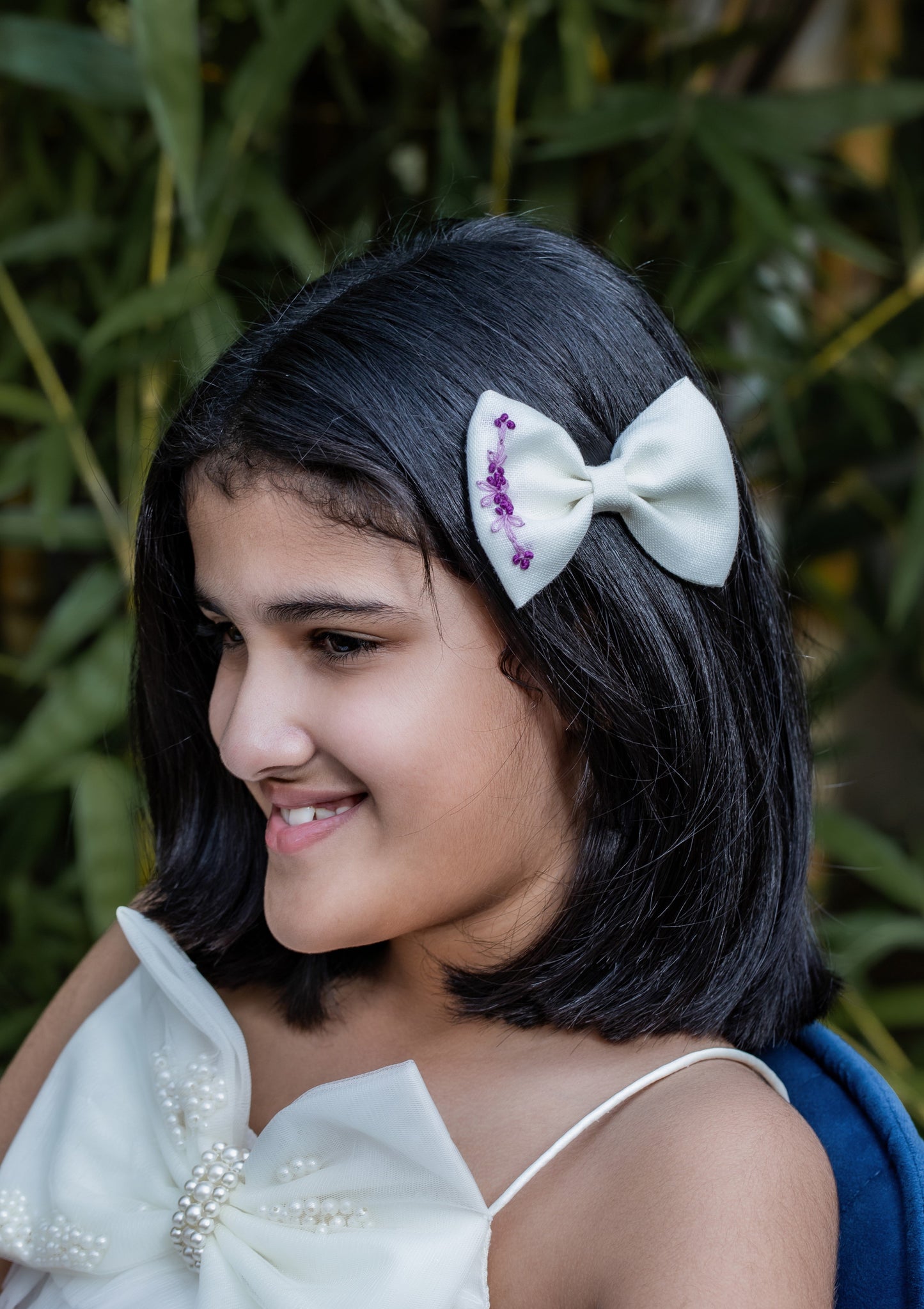 Pear Bear Embroidered Bow Set Off White.