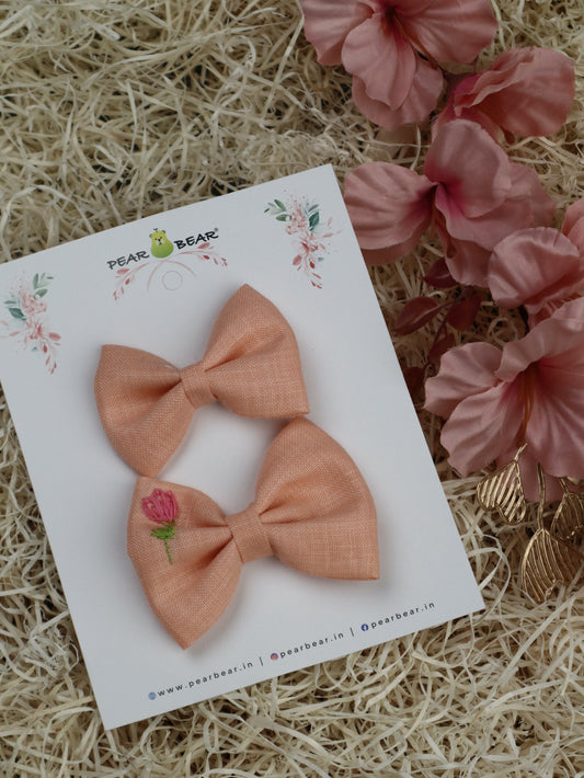 Pear Bear Embroidered Bow Set Peach.