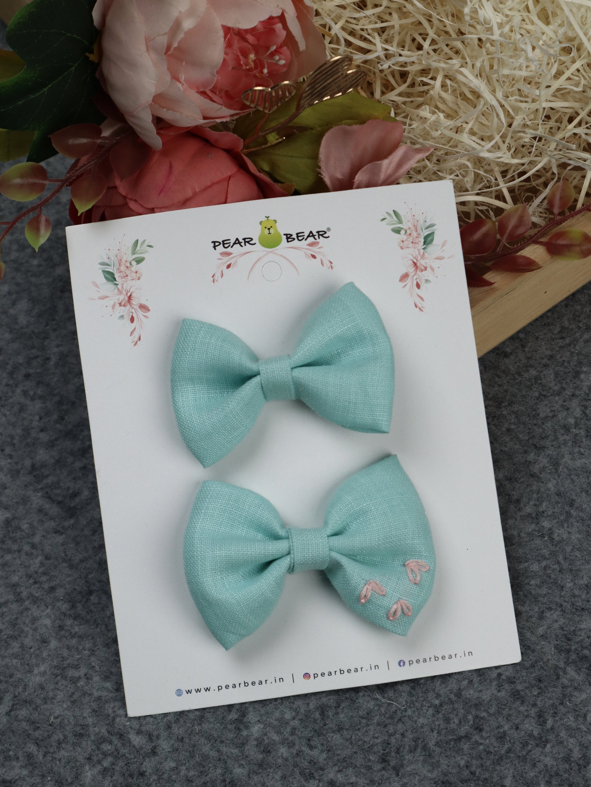 Pear Bear Embroidered Bow Set Sea Green.