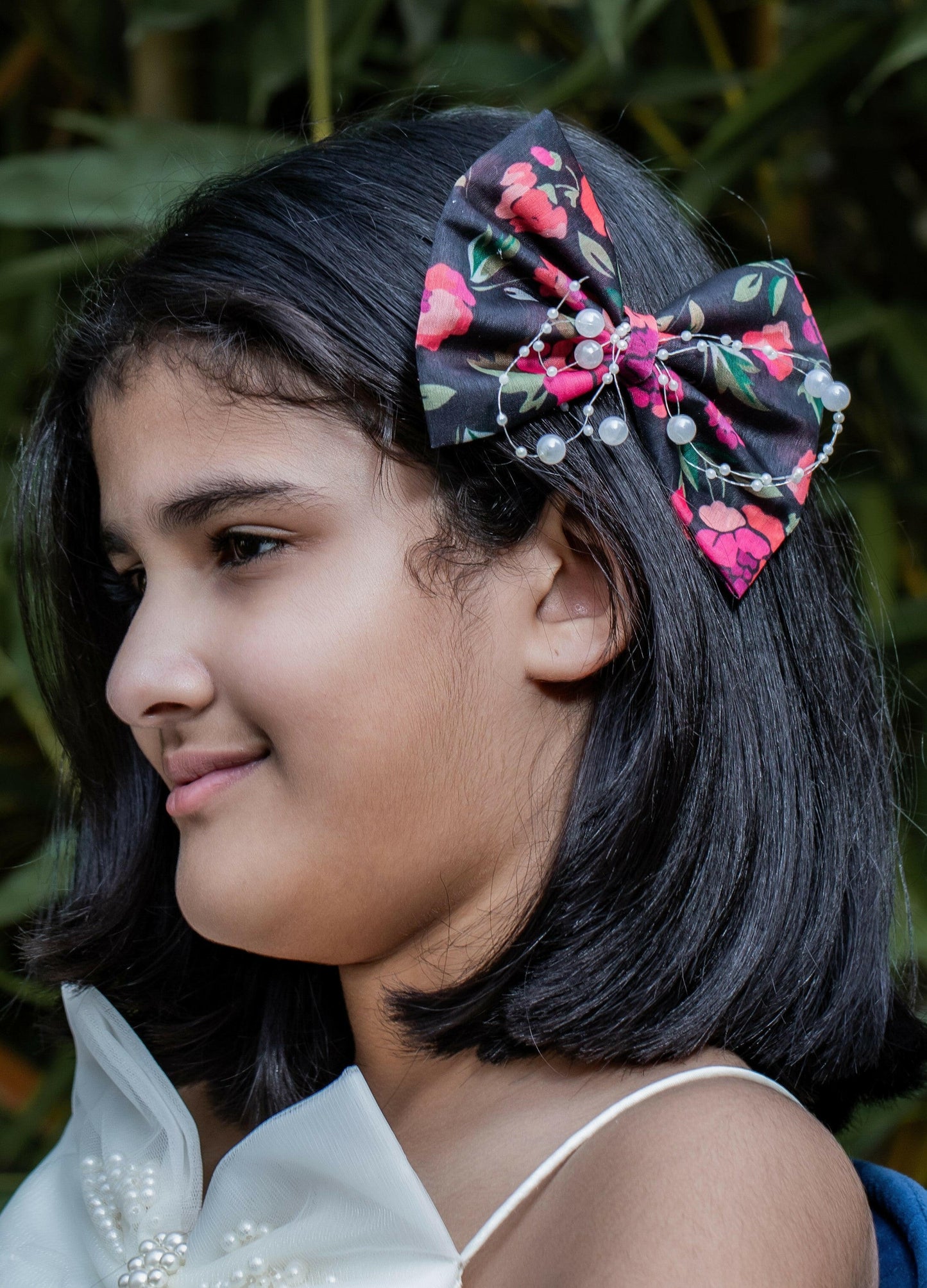 Pear Bear Flowery printed with pearl string bow.