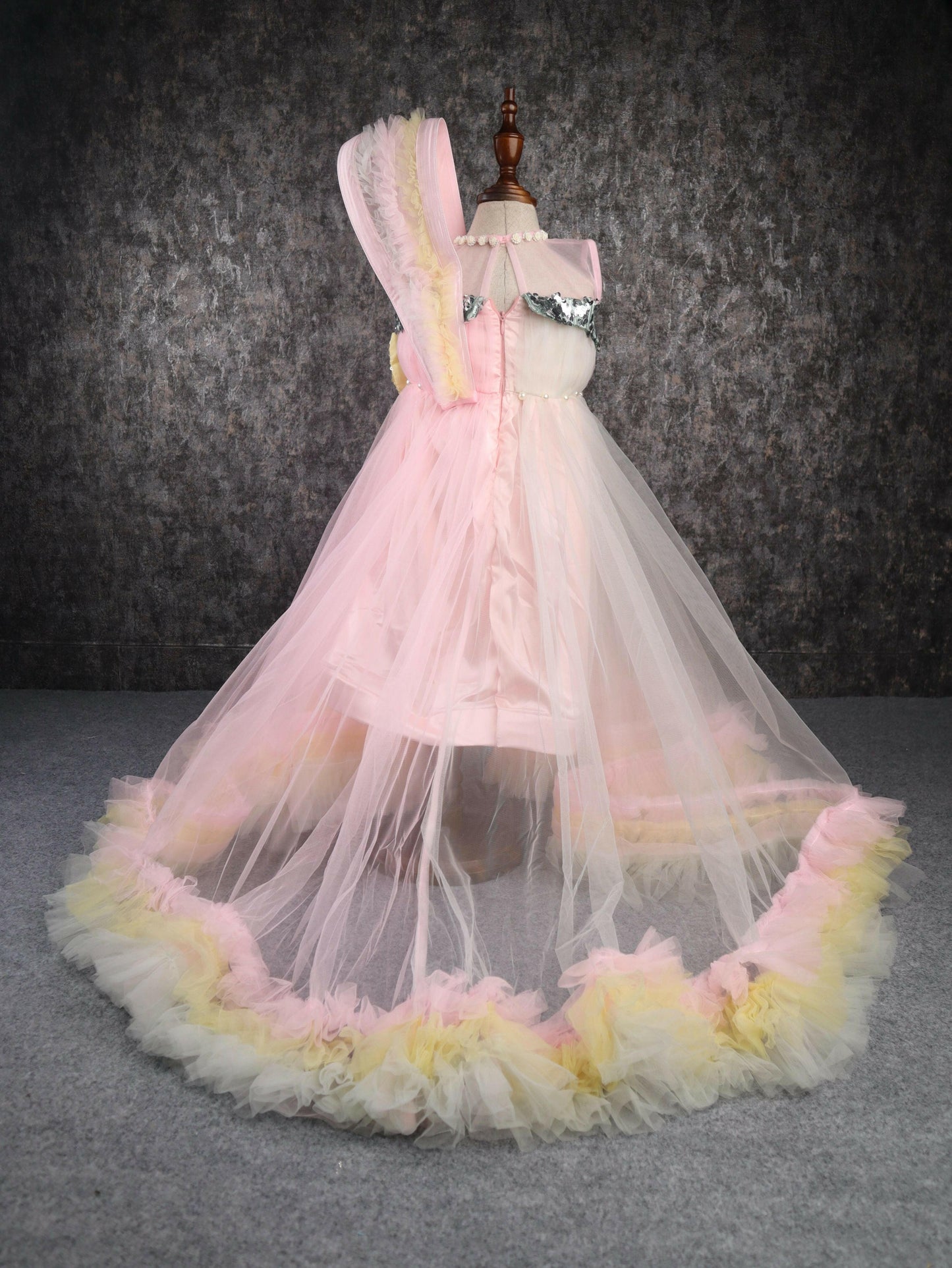 Pear Bear Multi Snowy Frill.