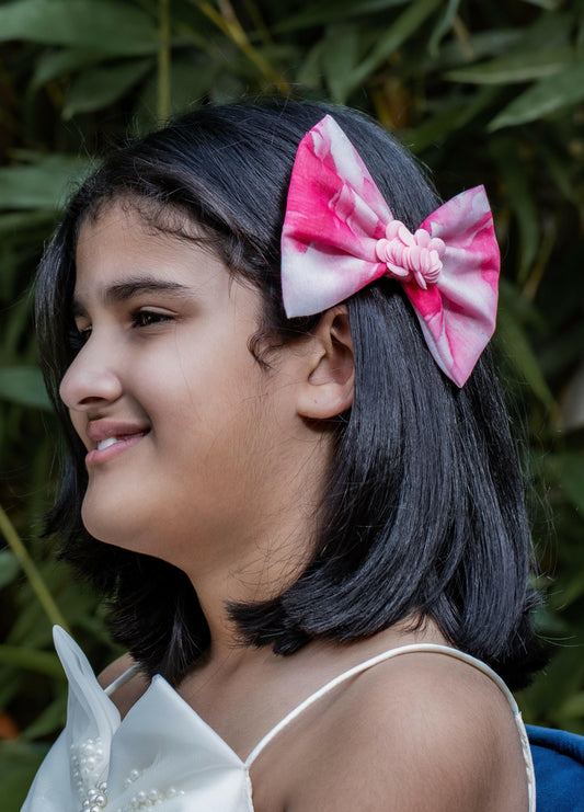 Pear Bear Pretty pink flower bow.