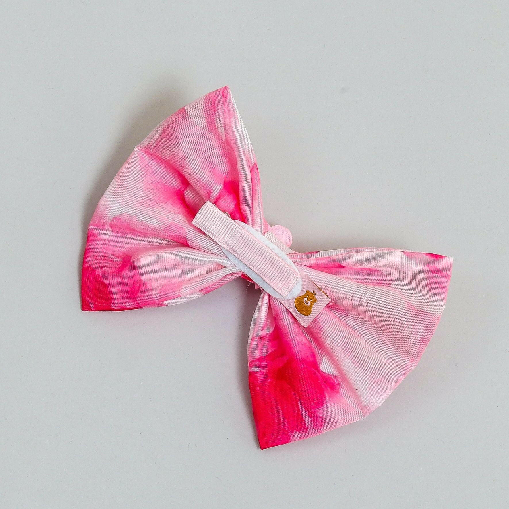 Pear Bear Pretty pink flower bow.