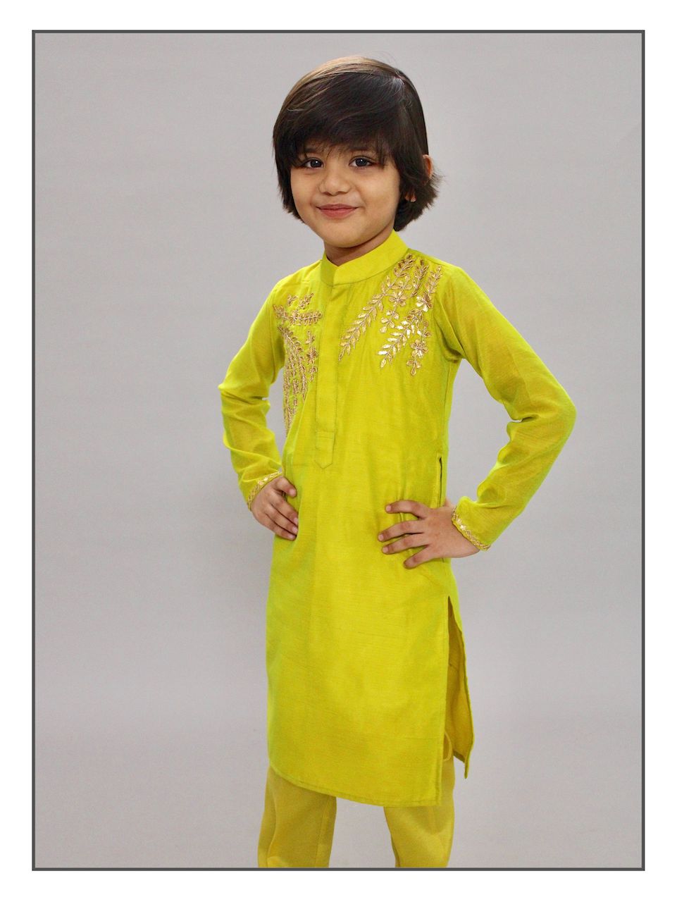Pear Gota Patti Kurta Set.